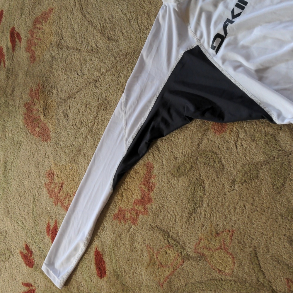DAKINE Rash Guard Long - Picture 3 of 9